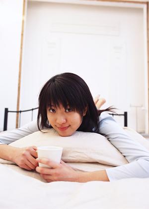 上野の居酒屋「かまどか」：鶏素揚げ・釜めしが楽しめる居心地の良い空間